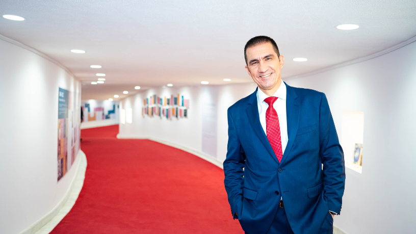 Elton Fernandes